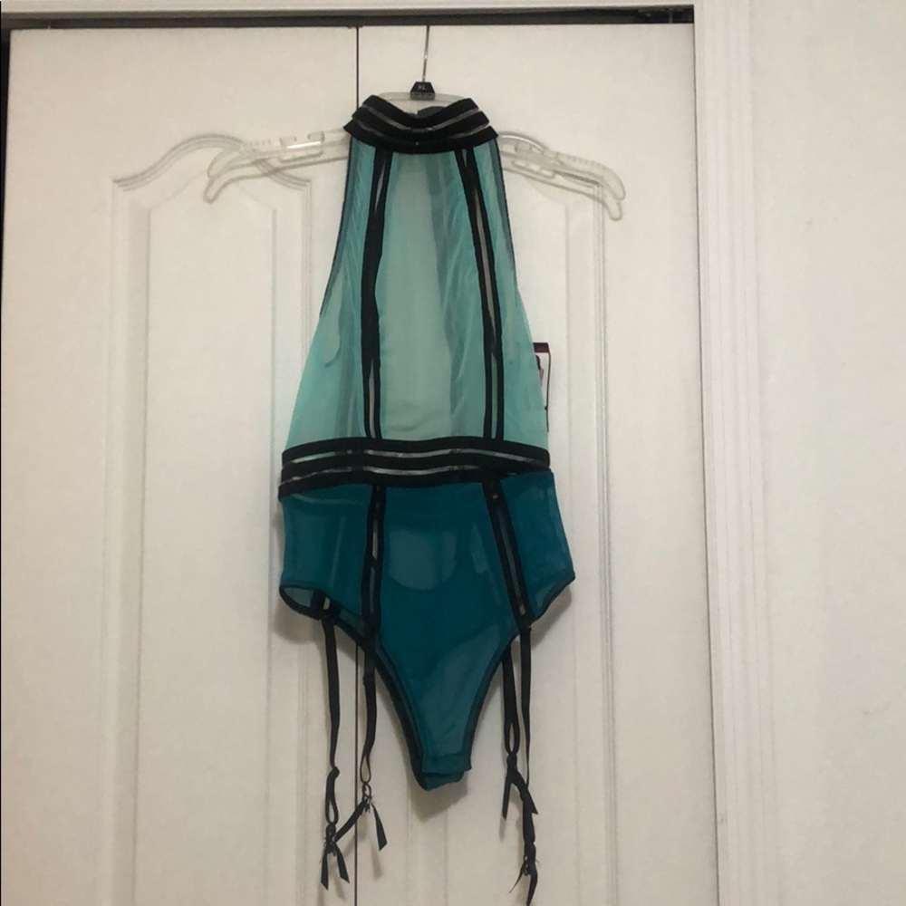 NWT** S/M Two-toned blue teddy with open back